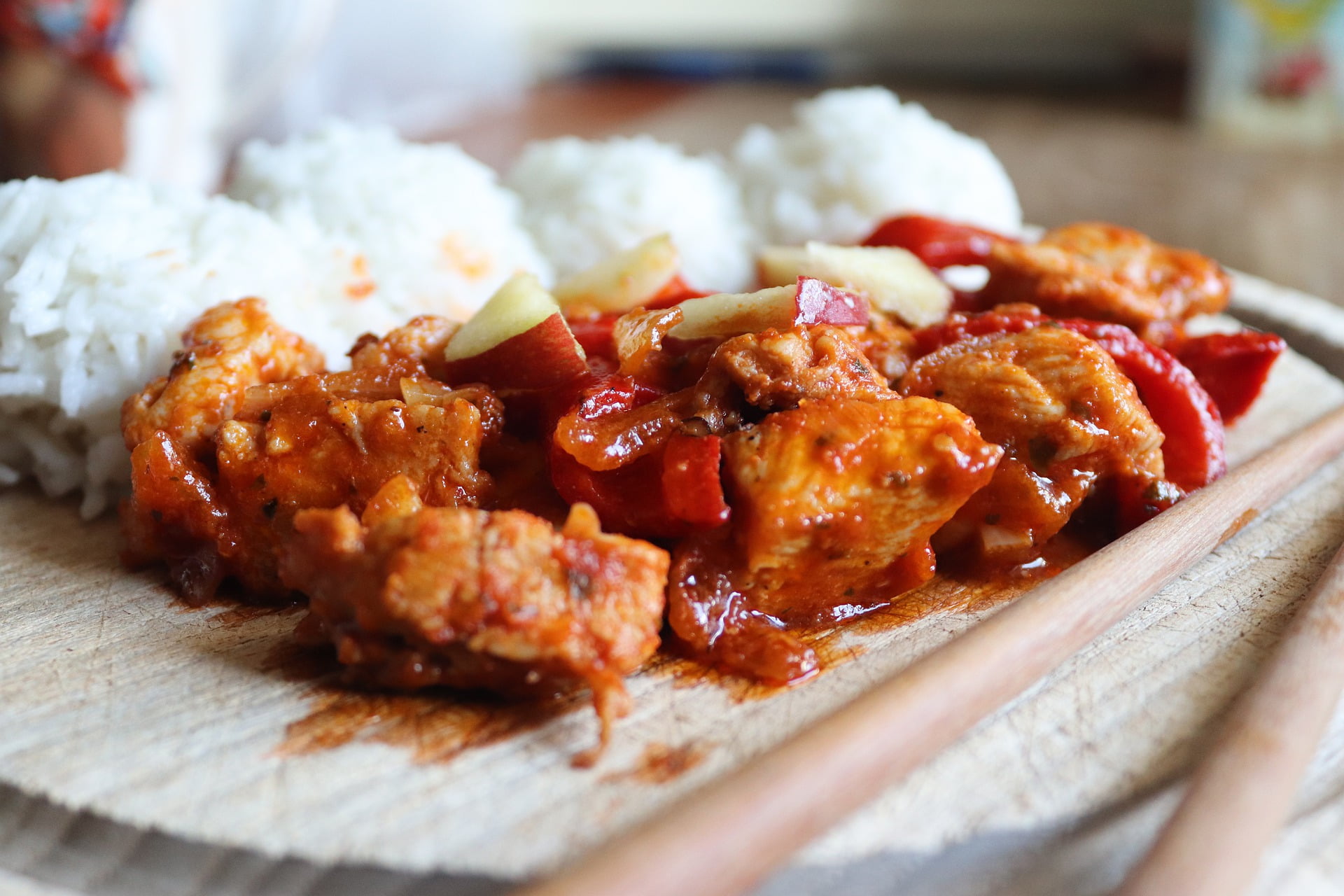 9 Ways On How To Cool Down A Curry | Cooked Best